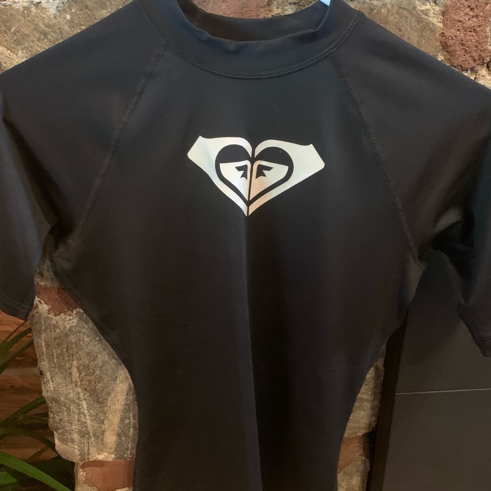 New Roxy rashguard